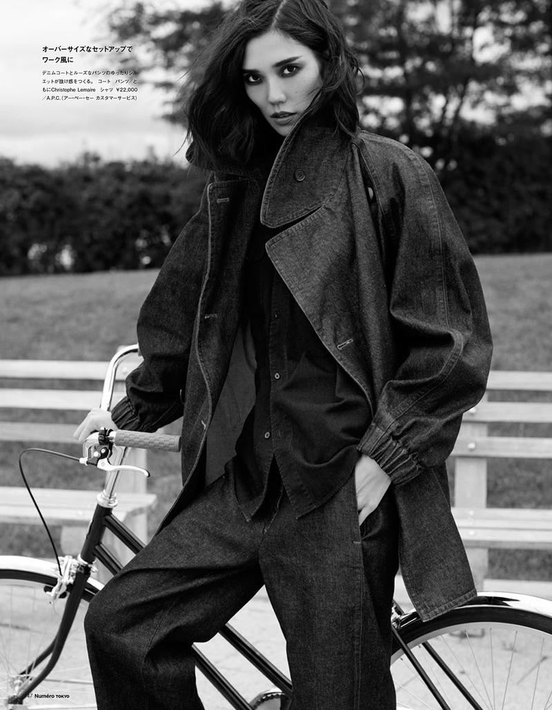 Japanese Model Actress Tao Okamoto Arrives Louis Vuitton Fall Winter –  Stock Editorial Photo © ChinaImages #240909706