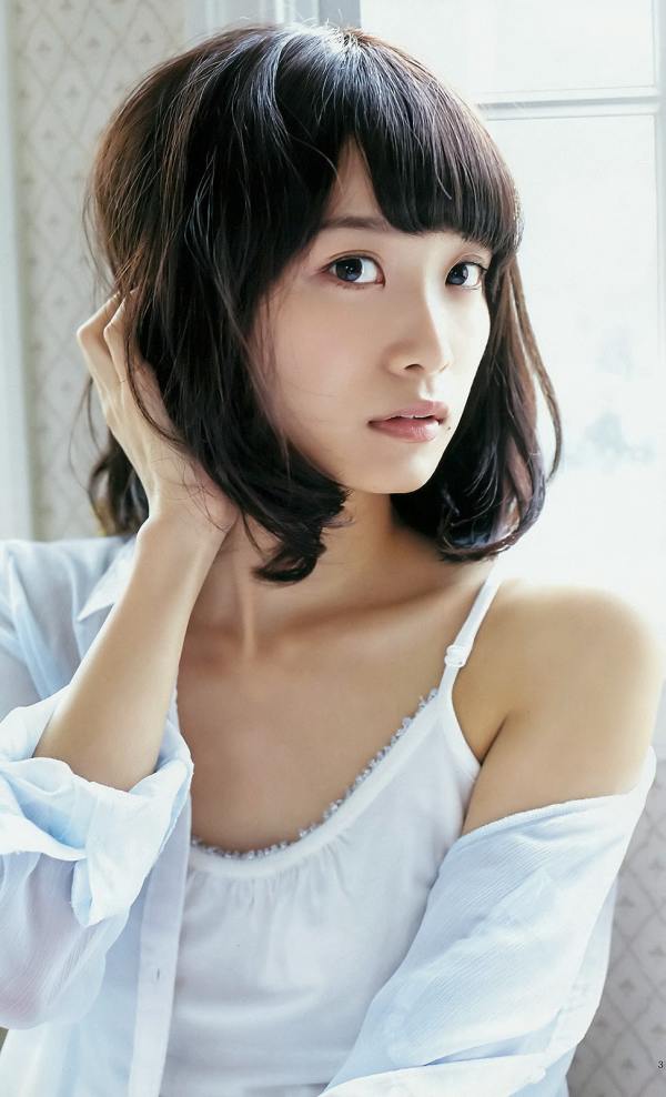 Nogizaka46 Mai Fukagawa Seibo no Kyujitsu on Young Jump Magazine 003